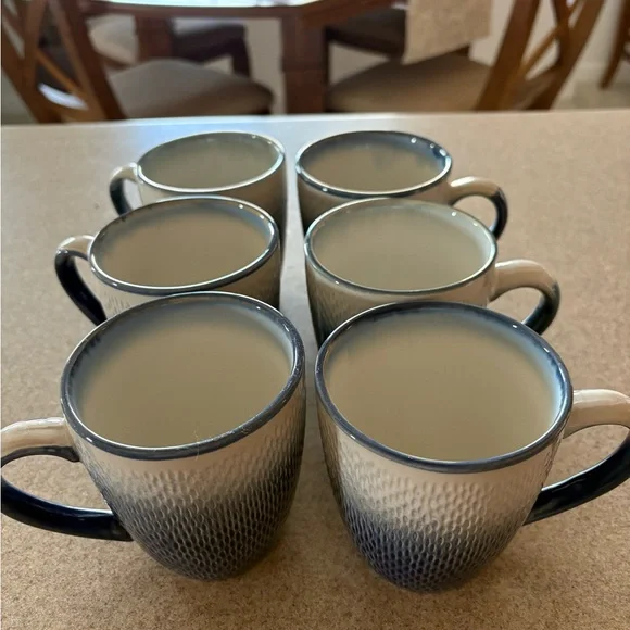 Pfaltzgraff Blue and Cream Textured Mugs - Picture 7 of 7